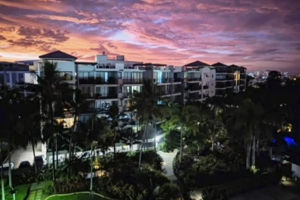 Deluxe Resort Apartment - Sunshine Coast Alexandra Headland 0*,  Australia