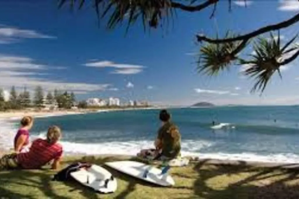 Deluxe Resort Apartment - Sunshine Coast Alexandra Headland