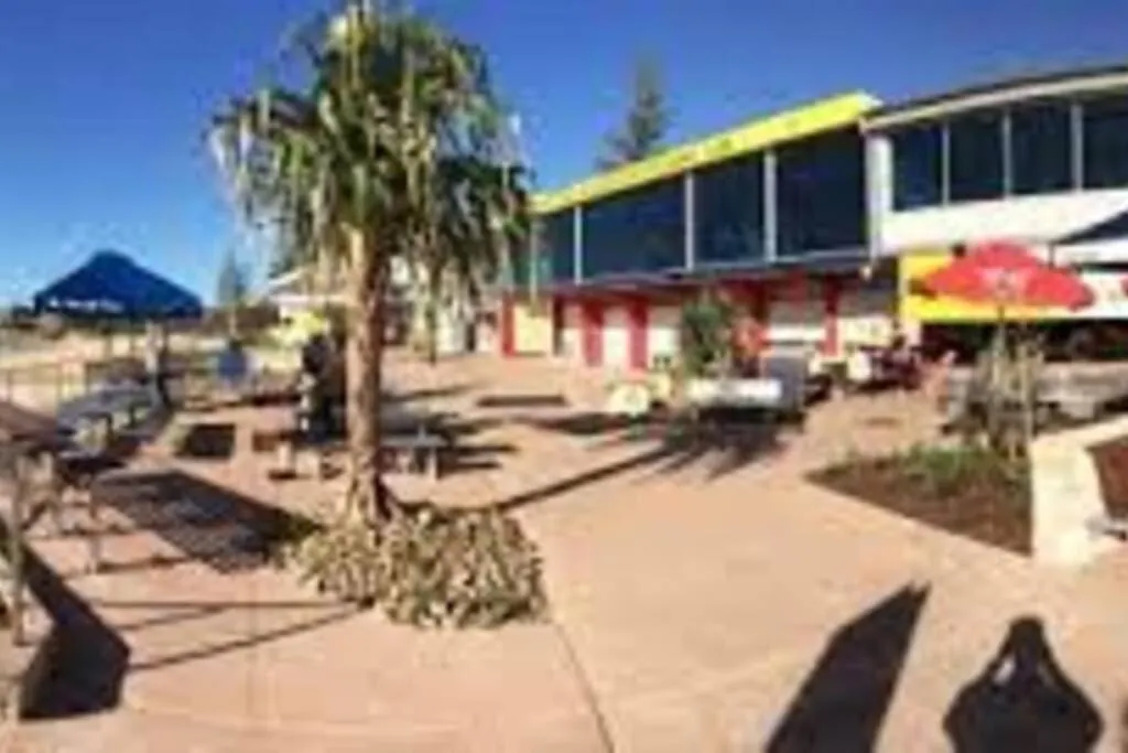 Deluxe Resort Apartment - Sunshine Coast Alexandra Headland