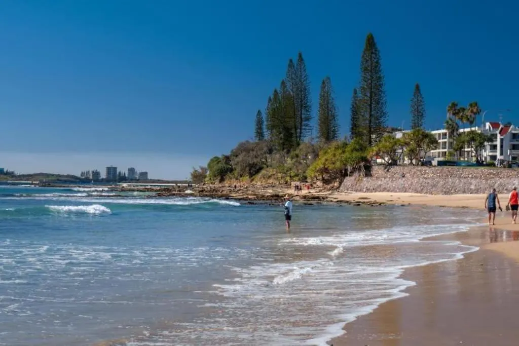 Deluxe Resort Apartment - Sunshine Coast Alexandra Headland