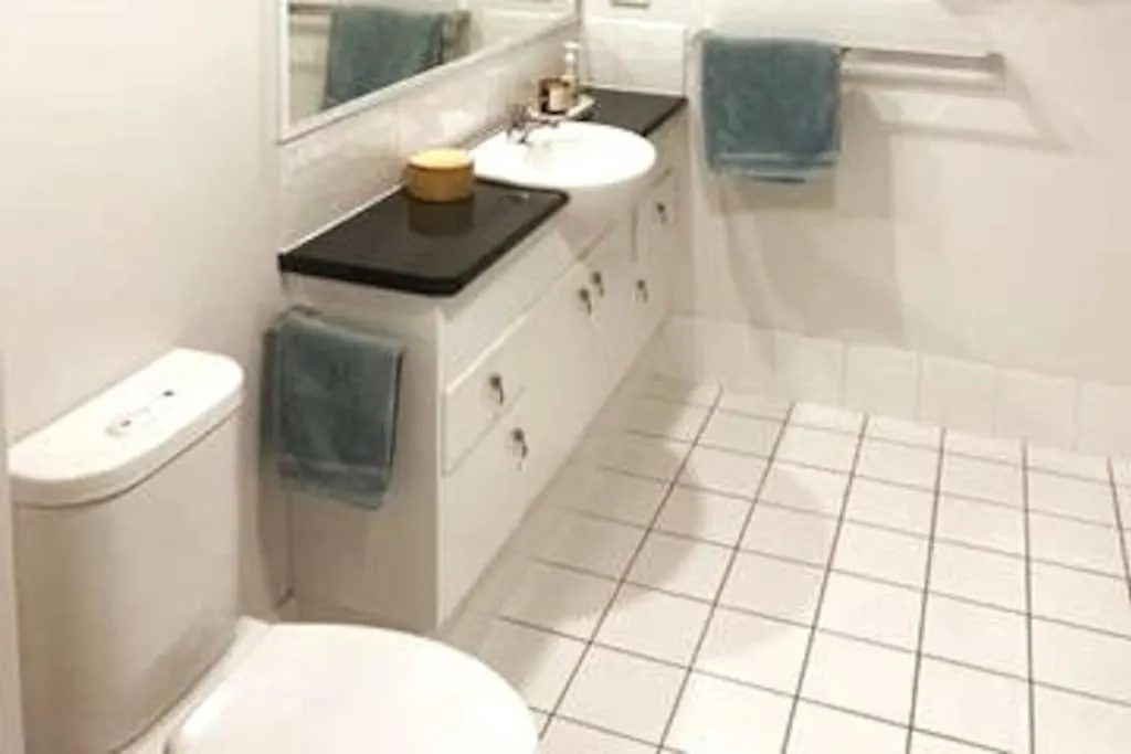 Deluxe Resort Apartment - Sunshine Coast Alexandra Headland