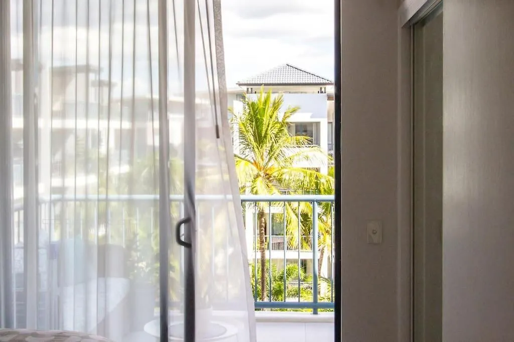 Deluxe Resort Apartment - Sunshine Coast Alexandra Headland