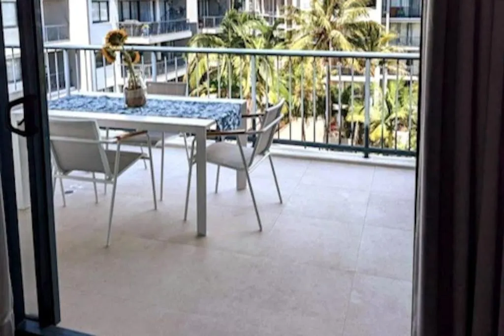 Deluxe Resort Apartment - Sunshine Coast Alexandra Headland